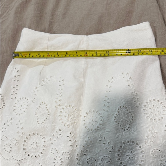 Zara size M White Eyelet Skort - Picture 2 of 8